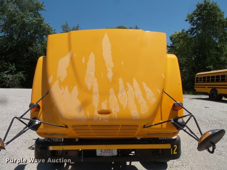 image for item FM9669 2006 Blue Bird Vision school bus