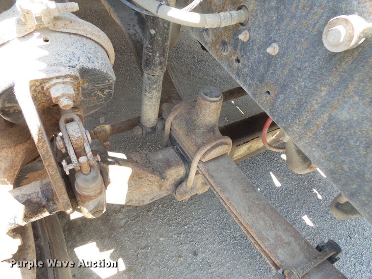 image for item FM9669 2006 Blue Bird Vision school bus