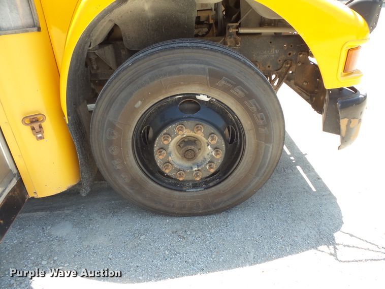 image for item FM9669 2006 Blue Bird Vision school bus