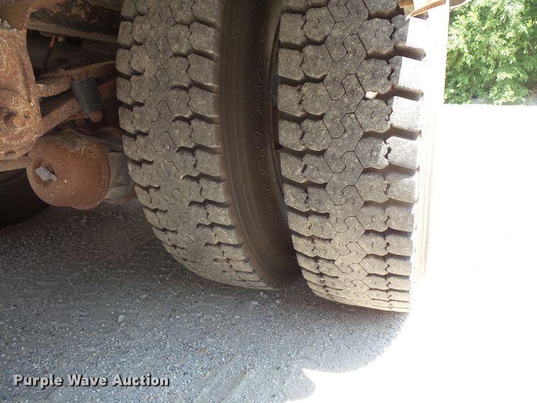 image for item FM9669 2006 Blue Bird Vision school bus