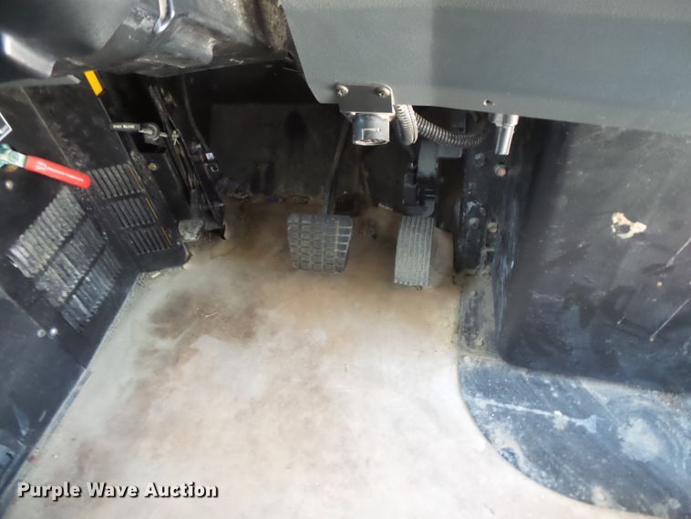 image for item FM9670 2011 Blue Bird Vision school bus