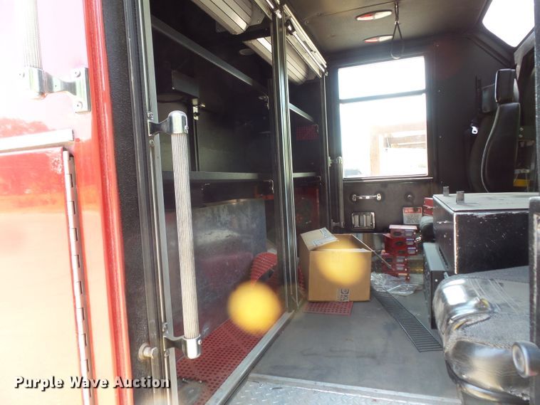 image for item FM9685 2002 Pierce fire truck