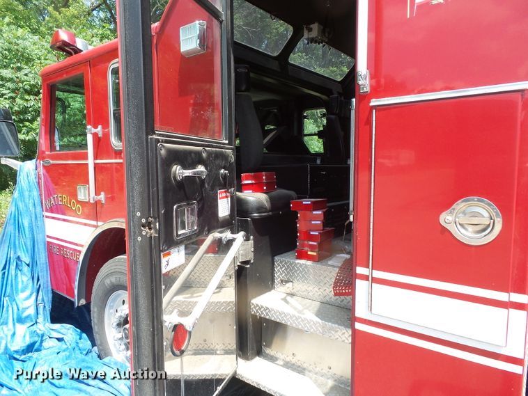 image for item FM9685 2002 Pierce fire truck