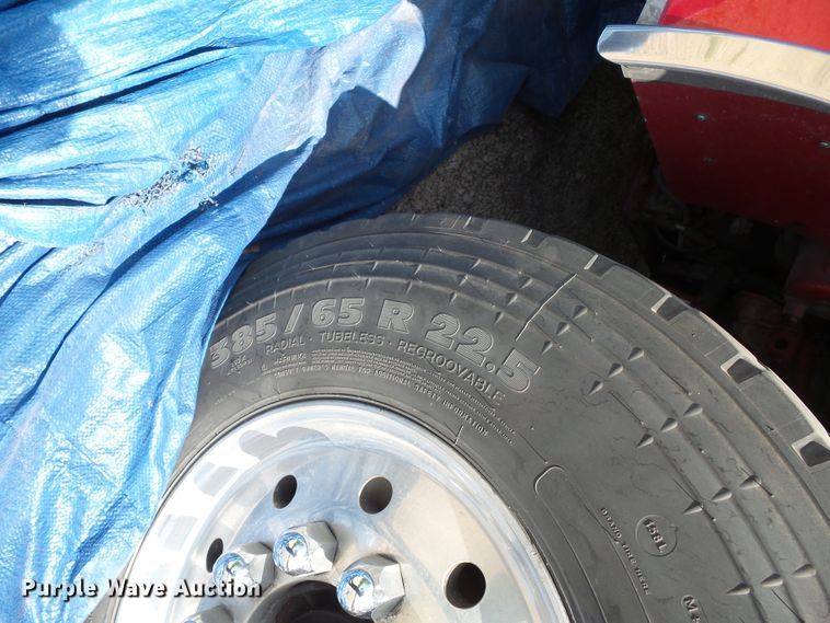 image for item FM9685 2002 Pierce fire truck