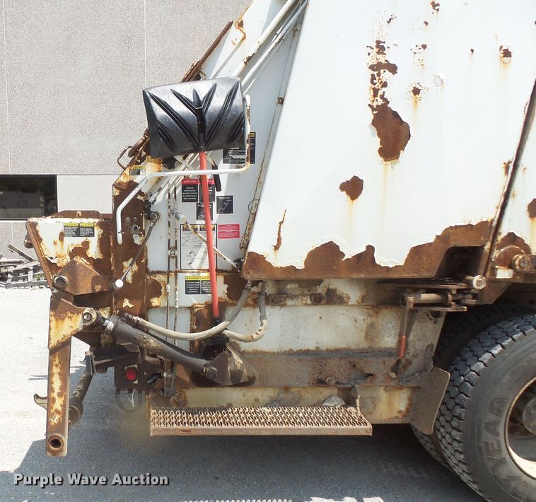 image for item FM9686 2004 Sterling Acterra refuse truck