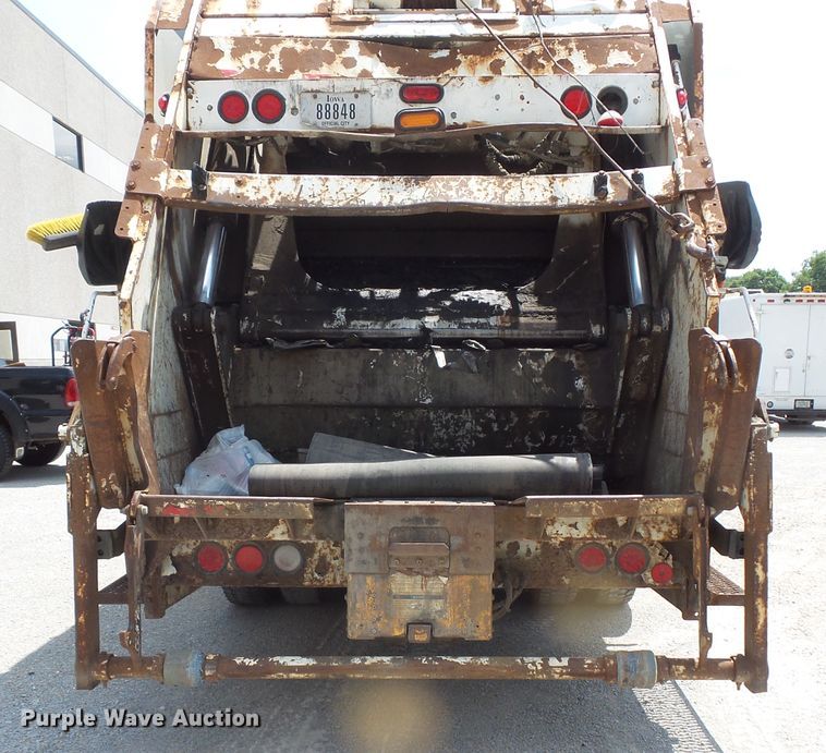 image for item FM9686 2004 Sterling Acterra refuse truck