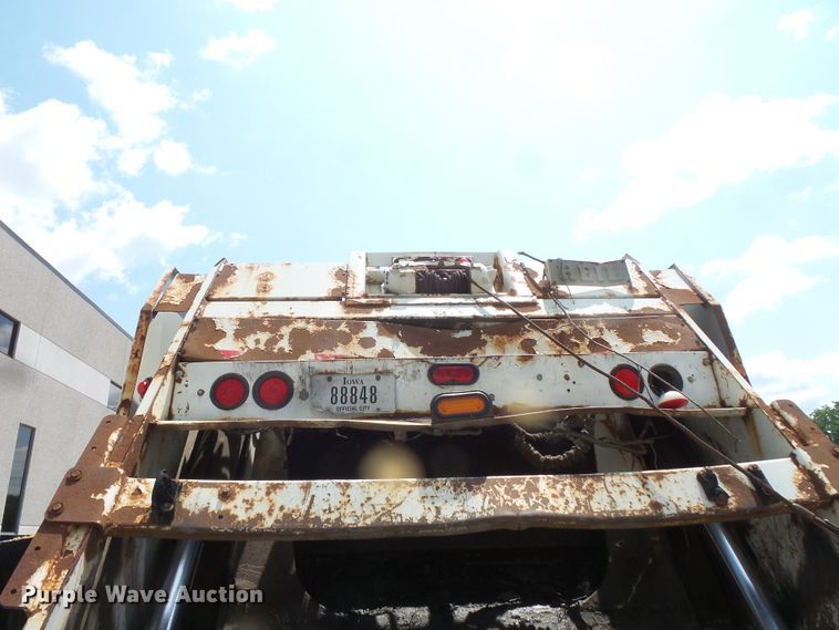 image for item FM9686 2004 Sterling Acterra refuse truck