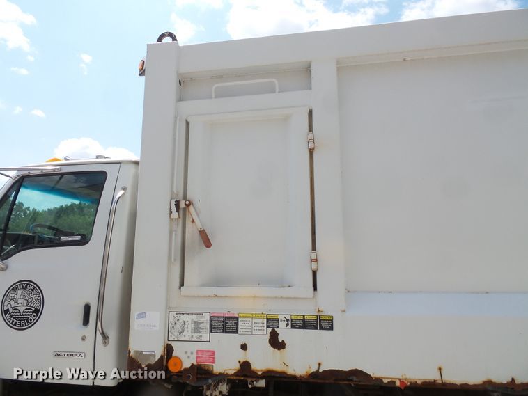 image for item FM9686 2004 Sterling Acterra refuse truck