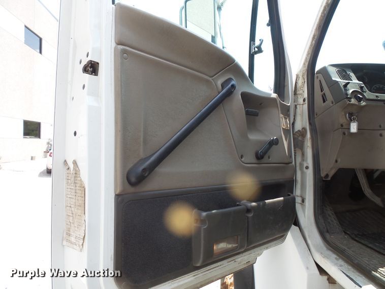 image for item FM9686 2004 Sterling Acterra refuse truck