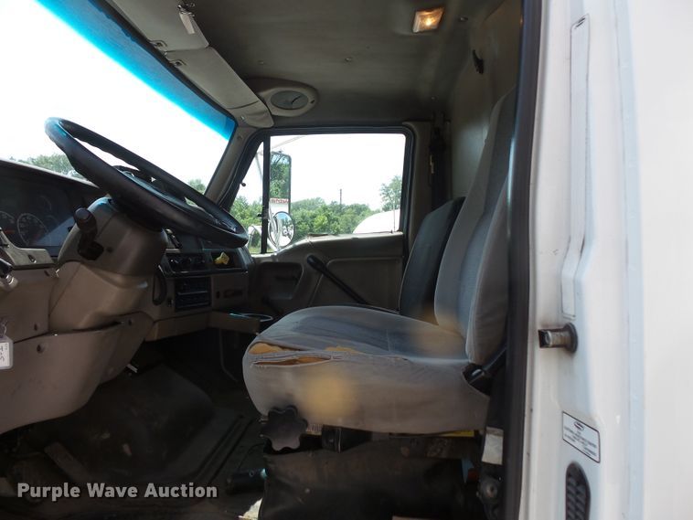 image for item FM9686 2004 Sterling Acterra refuse truck