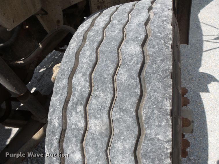 image for item FM9686 2004 Sterling Acterra refuse truck