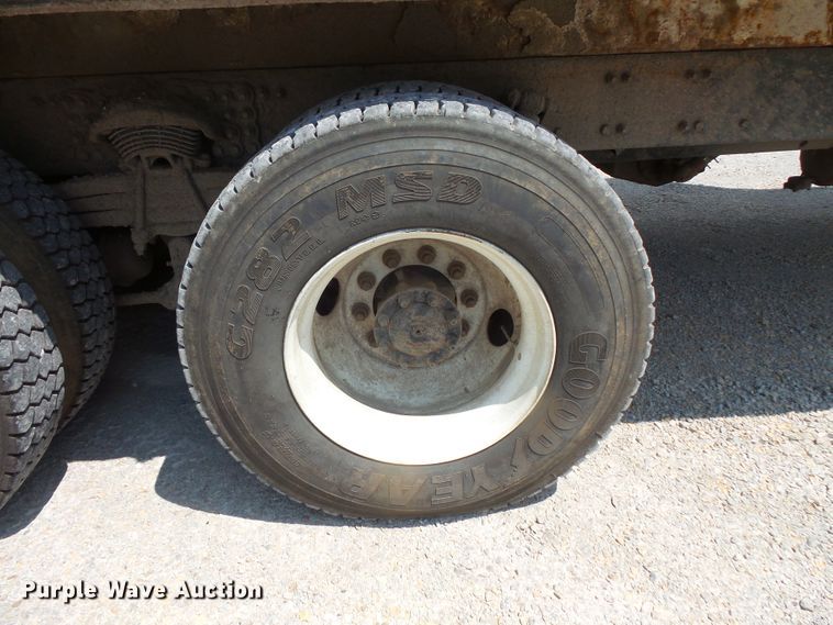 image for item FM9686 2004 Sterling Acterra refuse truck