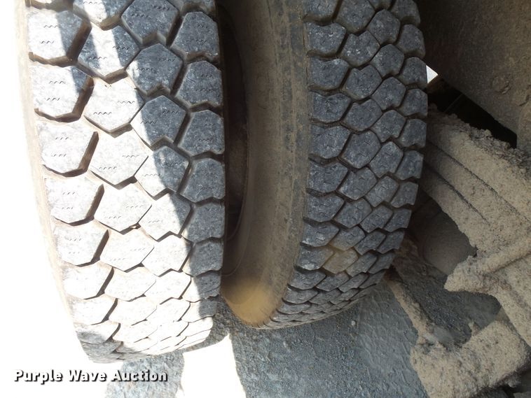 image for item FM9686 2004 Sterling Acterra refuse truck