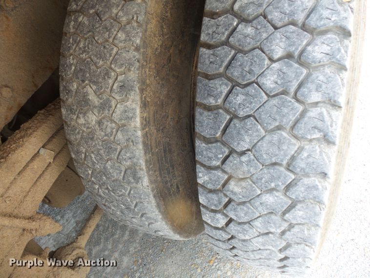 image for item FM9686 2004 Sterling Acterra refuse truck