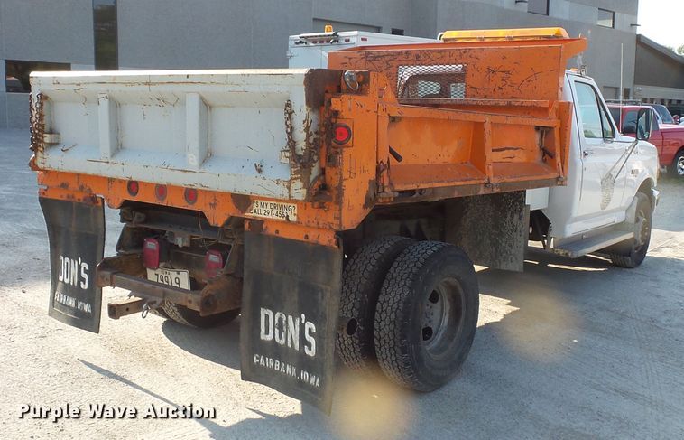 image for item FM9694 1997 Ford F450 Super Duty dump truck