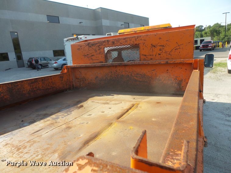 image for item FM9694 1997 Ford F450 Super Duty dump truck