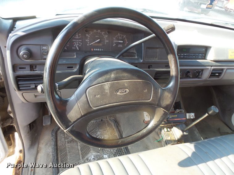 image for item FM9694 1997 Ford F450 Super Duty dump truck