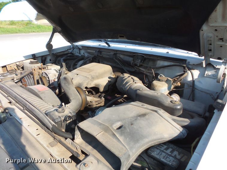 image for item FM9694 1997 Ford F450 Super Duty dump truck