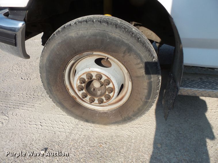 image for item FM9694 1997 Ford F450 Super Duty dump truck