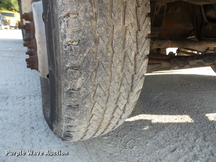 image for item FM9694 1997 Ford F450 Super Duty dump truck