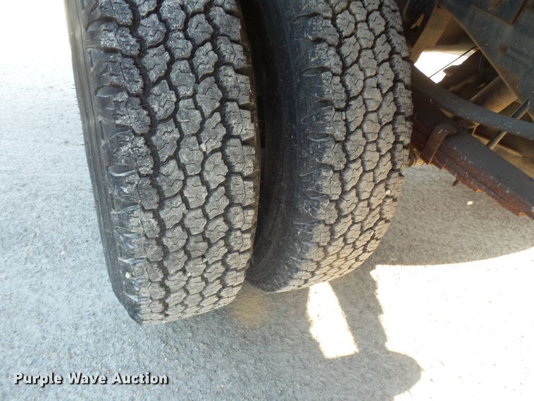 image for item FM9694 1997 Ford F450 Super Duty dump truck