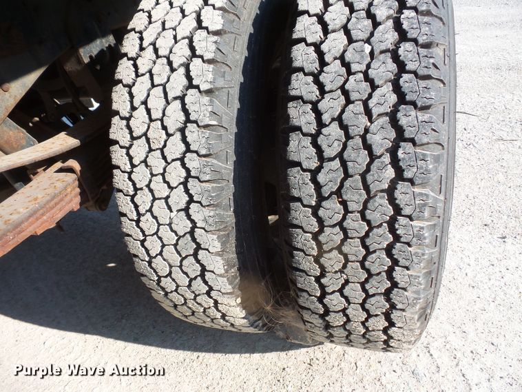 image for item FM9694 1997 Ford F450 Super Duty dump truck