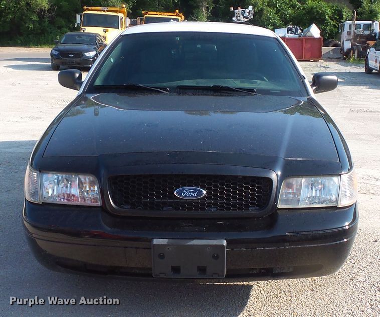 image for item FM9695 2011 Ford Crown Victoria Police Interceptor