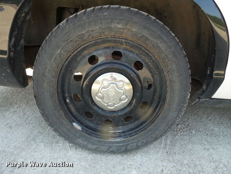 image for item FM9695 2011 Ford Crown Victoria Police Interceptor