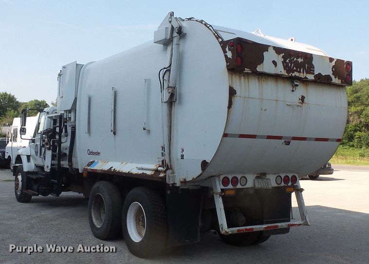 image for item FM9696 2006 International 7400 refuse truck