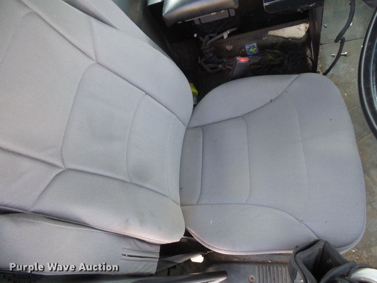 image for item FM9696 2006 International 7400 refuse truck