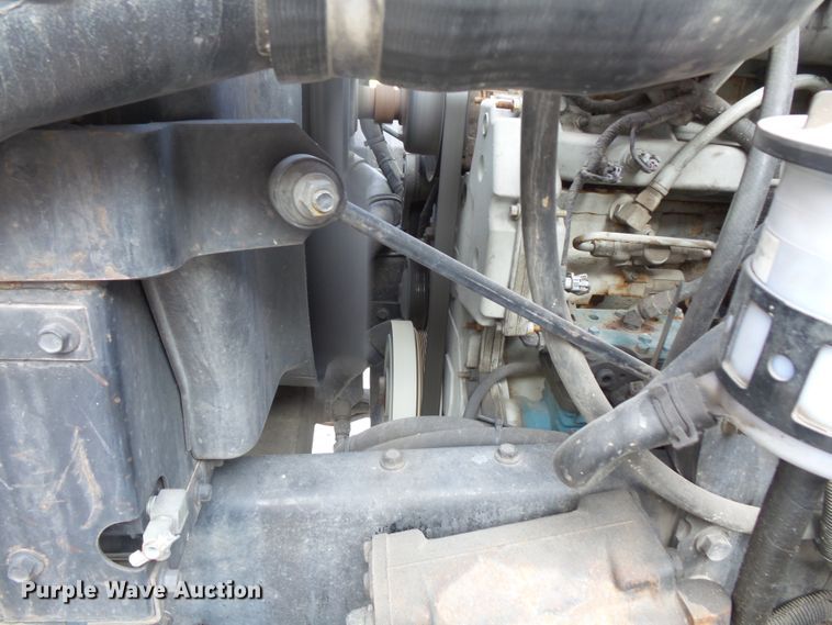 image for item FM9696 2006 International 7400 refuse truck