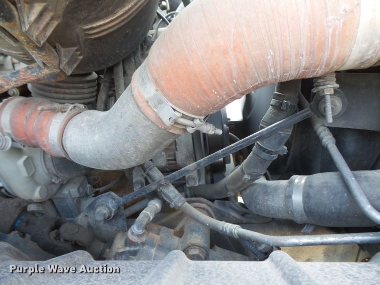 image for item FM9696 2006 International 7400 refuse truck