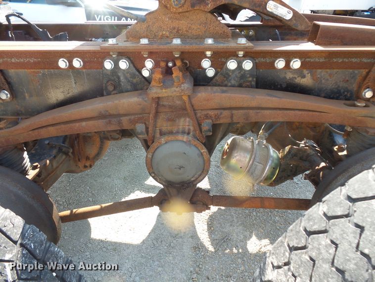 image for item FM9697 1998 Volvo Xpeditor semi truck