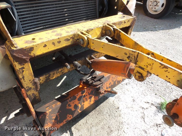 image for item FM9699 2000 Freightliner FL70 dump truck