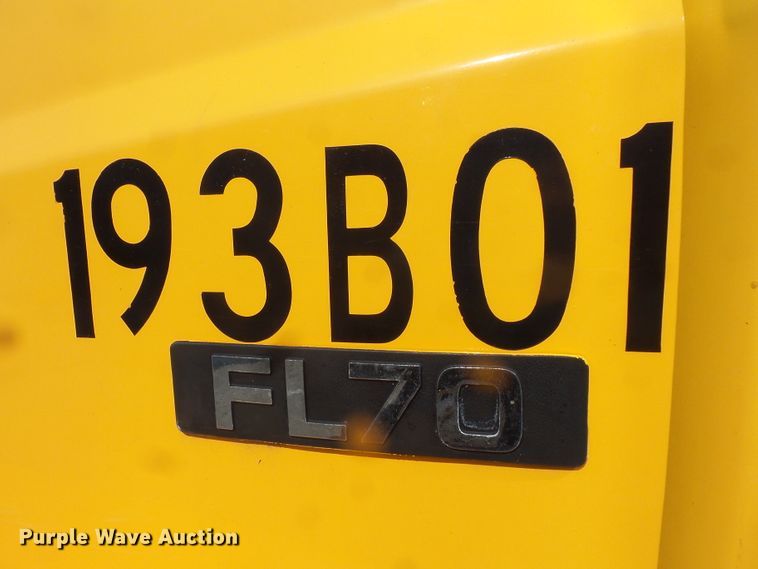 image for item FM9699 2000 Freightliner FL70 dump truck