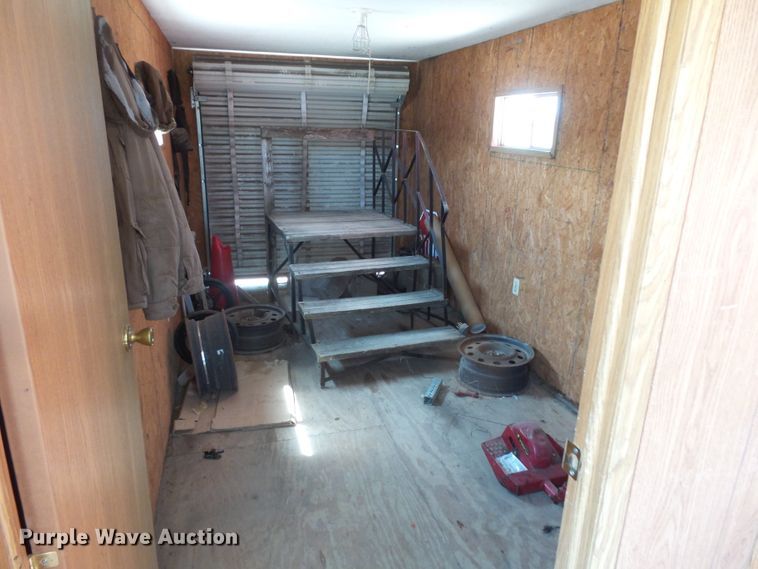 image for item FM9702 2005 Premiere 8X30 jobsite trailer