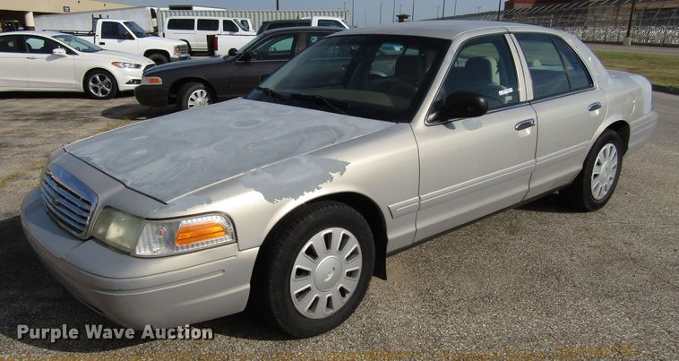 image for item FO9305 2006 Ford Crown Victoria Police Interceptor