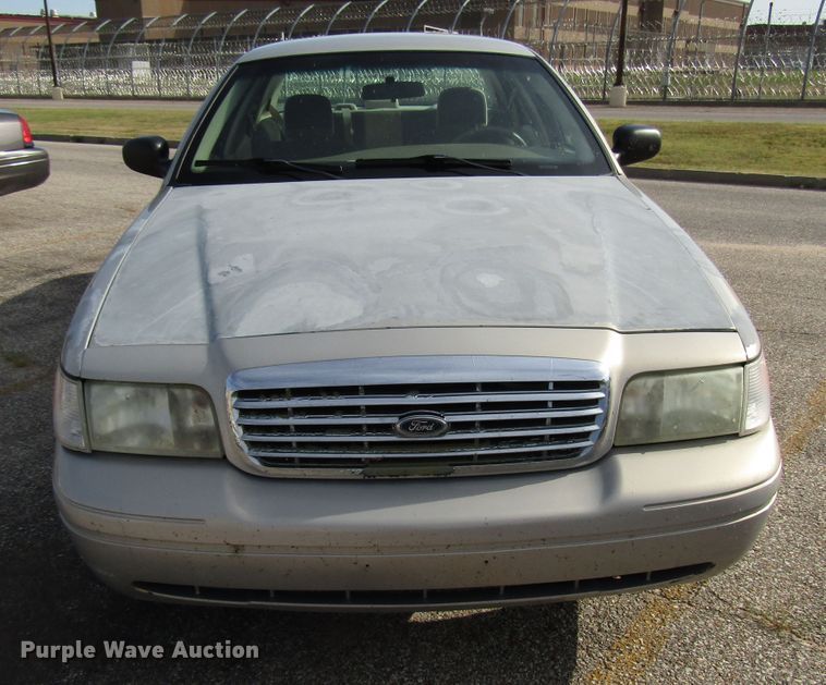 image for item FO9305 2006 Ford Crown Victoria Police Interceptor