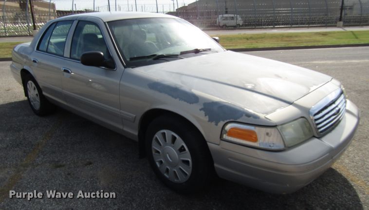image for item FO9305 2006 Ford Crown Victoria Police Interceptor