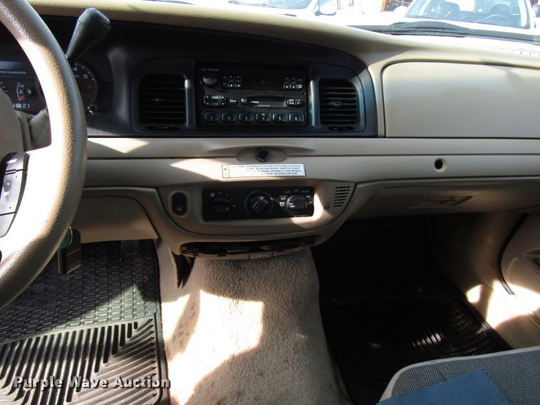 image for item FO9305 2006 Ford Crown Victoria Police Interceptor