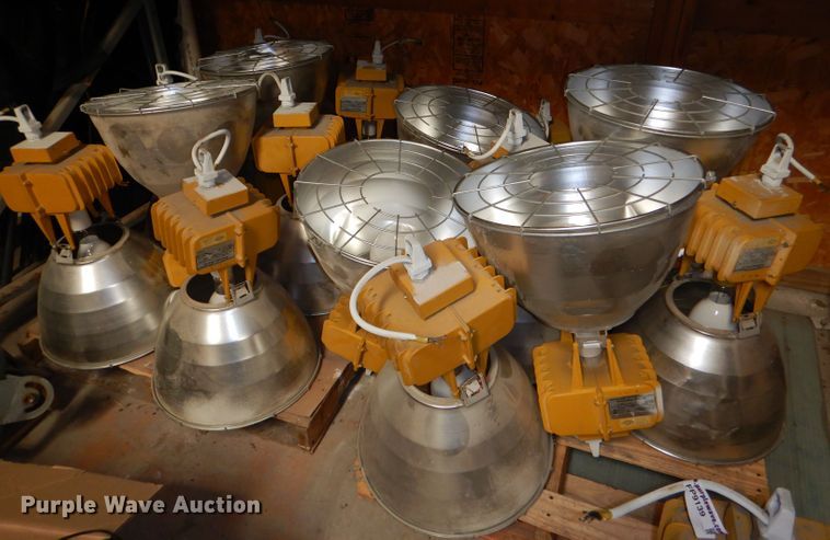 image for item FP9139 (18) Hi-Tek halide lights