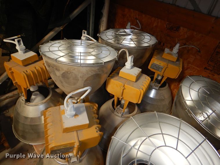 image for item FP9139 (18) Hi-Tek halide lights