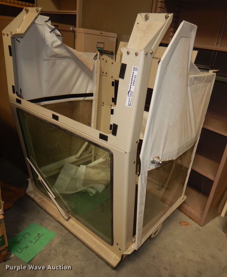 image for item FP9143 Grasshopper lawn mower cab