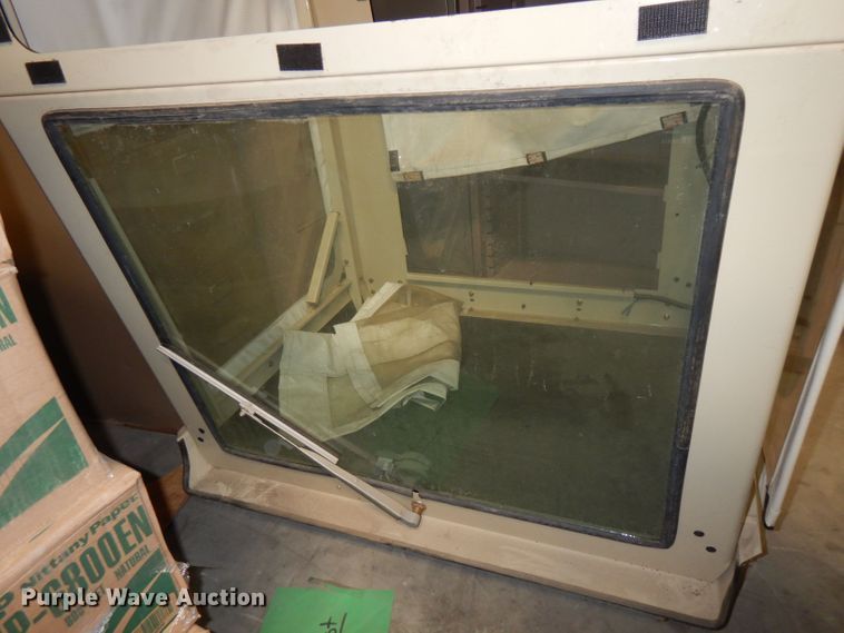 image for item FP9143 Grasshopper lawn mower cab