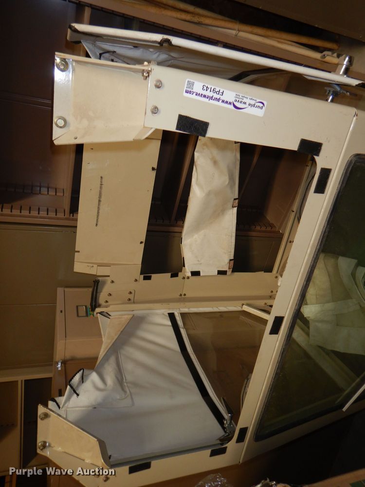 image for item FP9143 Grasshopper lawn mower cab