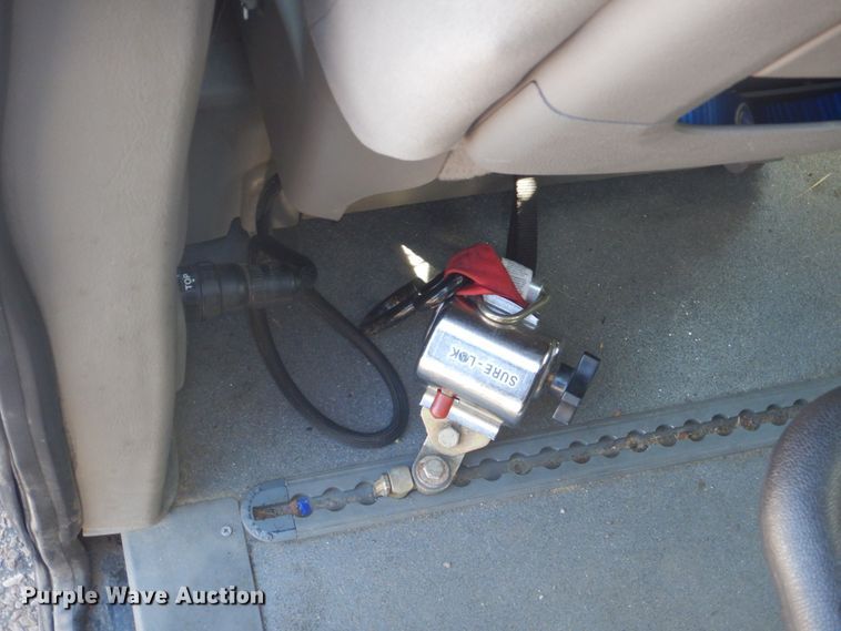 image for item FT9355 2007 Chevrolet Uplander handicap accessible van