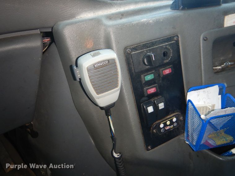 image for item FT9357 2008 Ford Econoline E450 Super Duty shuttle bus