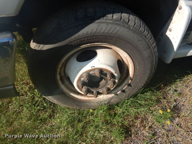 image for item FT9387 2009 Ford E450 shuttle bus