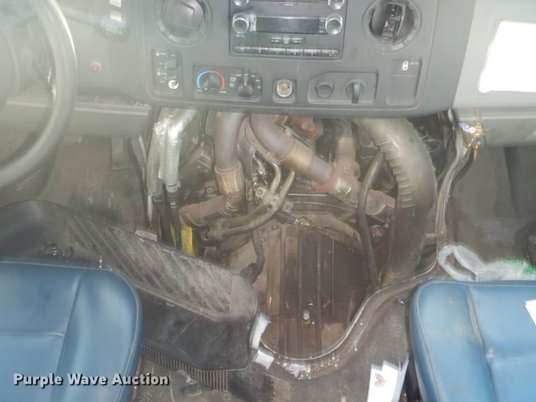 image for item FT9388 2009 Ford E450 shuttle bus