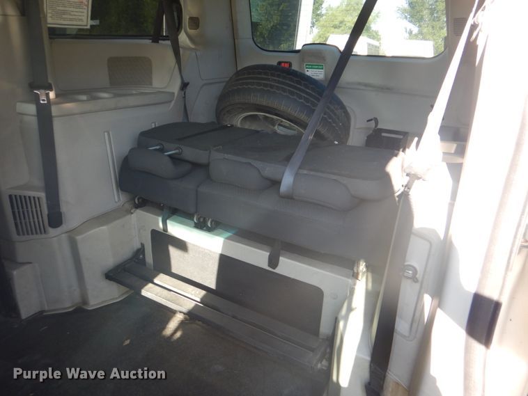 image for item FT9389 2010 Dodge Grand Caravan van